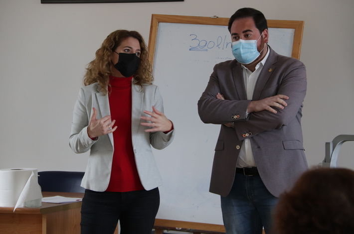 Pablo Camacho y Mayte Carmona inaugurando el curso