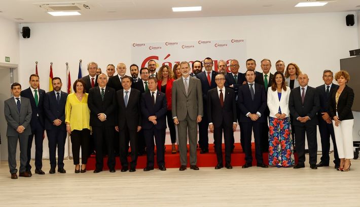 Pleno de la Cámara de Comercio con SM el Rey Felipe VI (© Casa de S.M. el Rey)